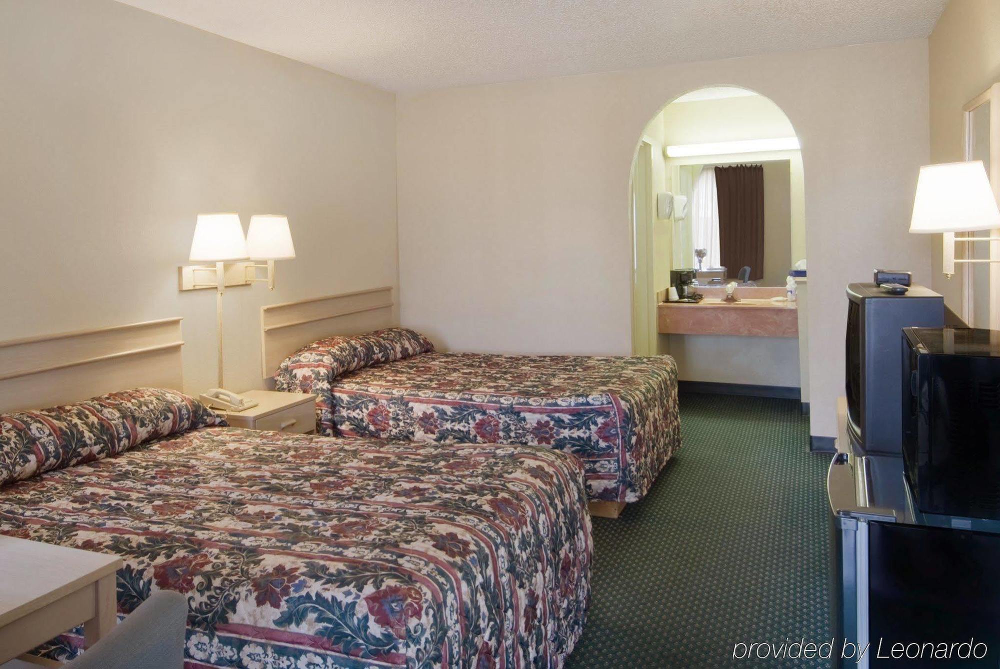 Econo Lodge Gainesville Exteriör bild