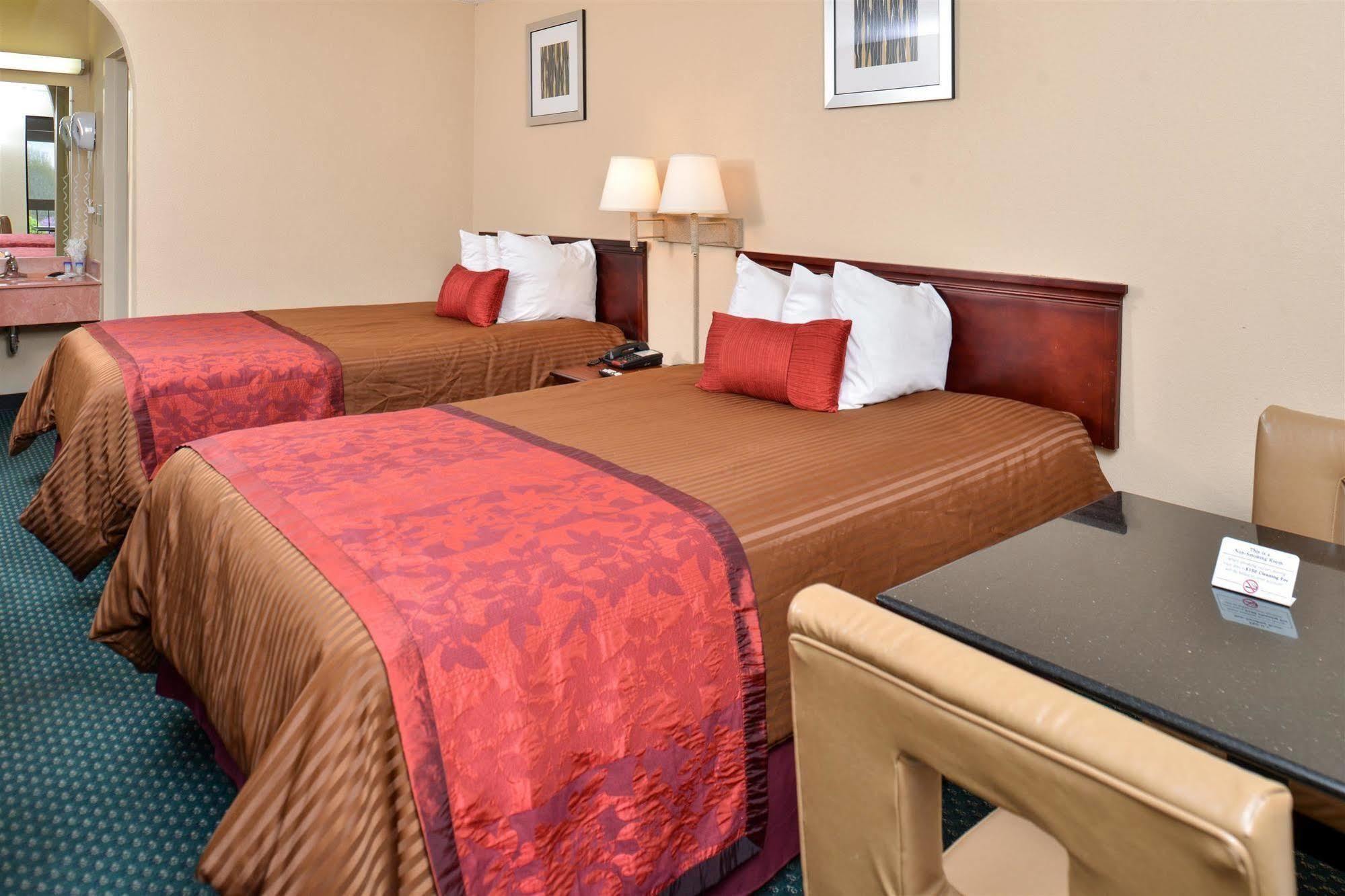 Econo Lodge Gainesville Exteriör bild