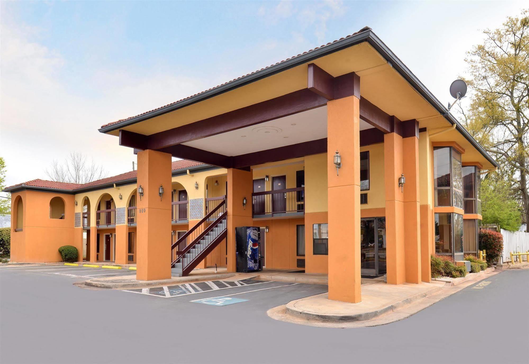Econo Lodge Gainesville Exteriör bild