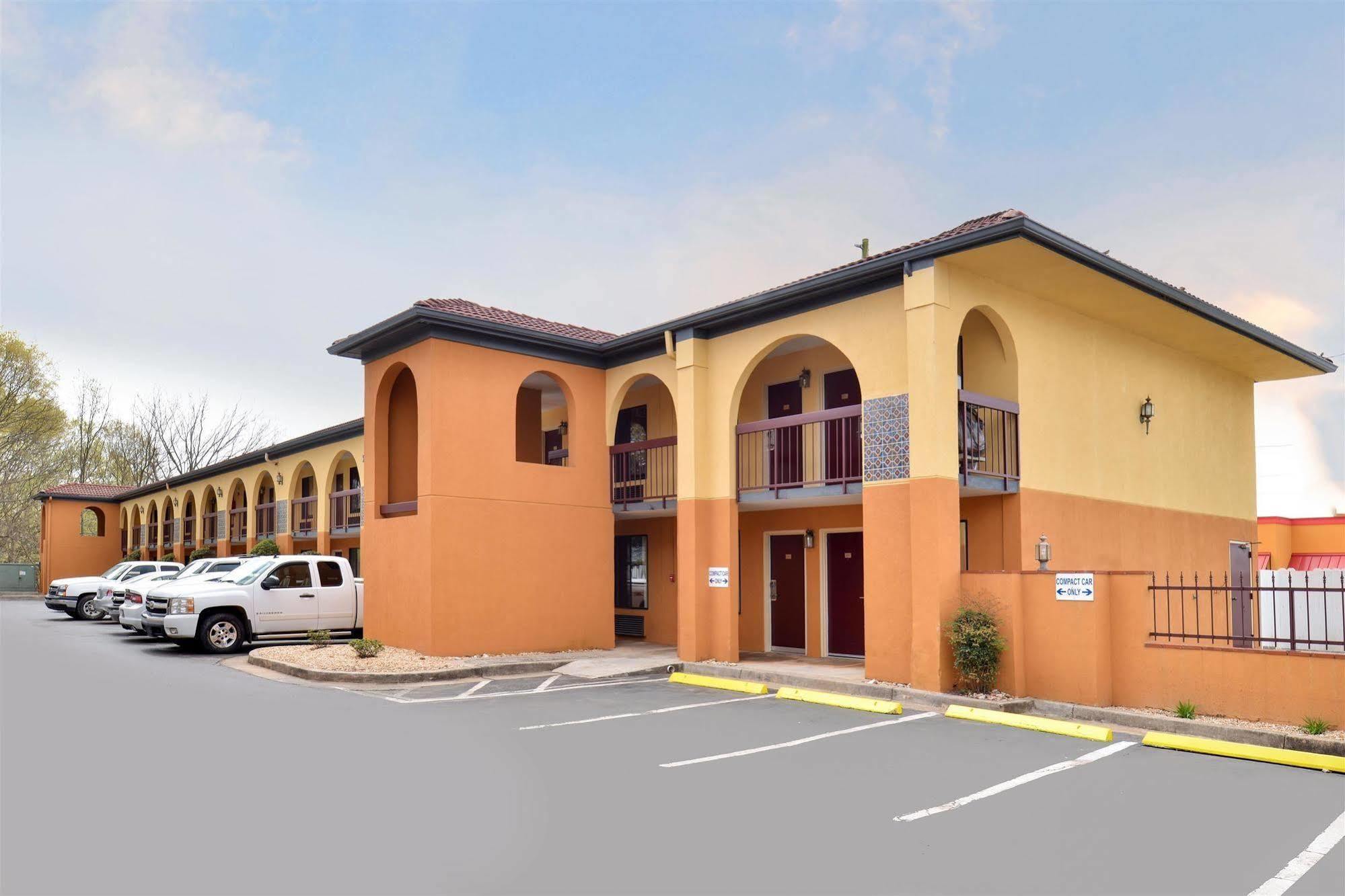 Econo Lodge Gainesville Exteriör bild