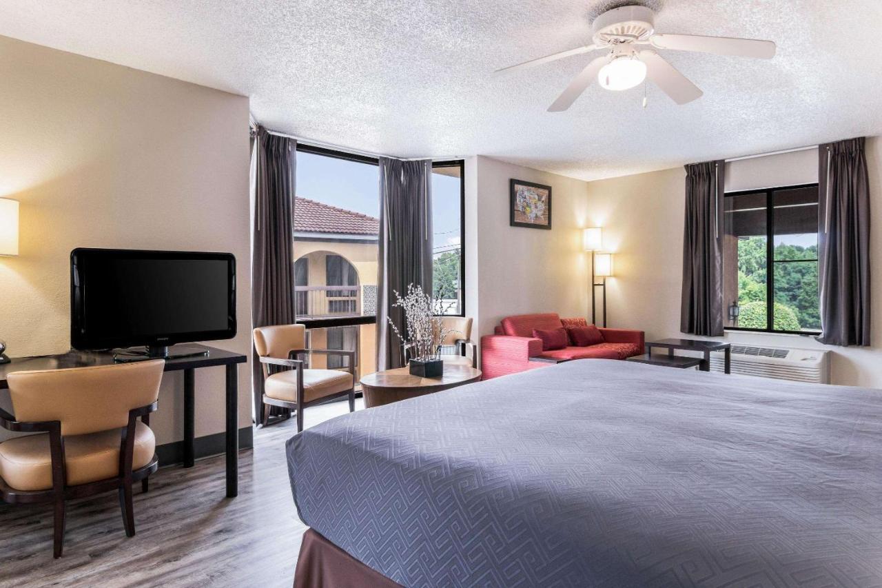 Econo Lodge Gainesville Exteriör bild